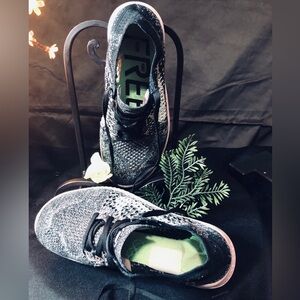 Nike Black and Gray Women's Sneakers